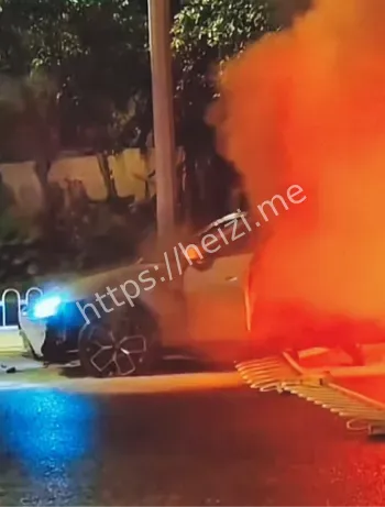 成都小米SU7车祸烧死